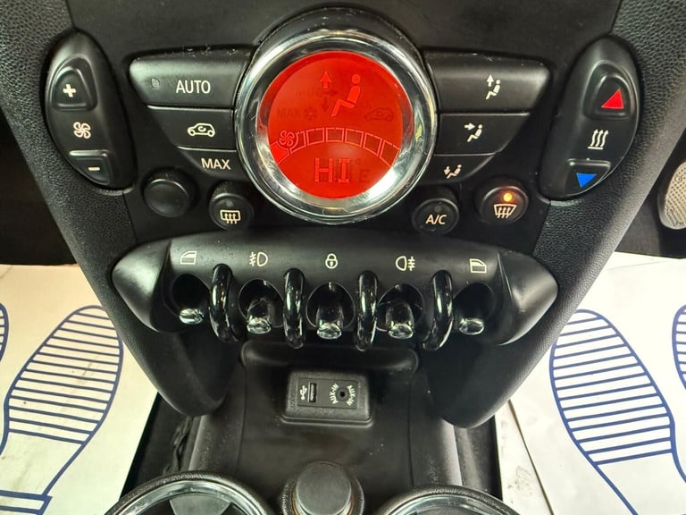 2013 MINI Hatch 1.6 Cooper Bayswater Euro 6 (s/s) 3dr HATCHBACK Petrol Manual