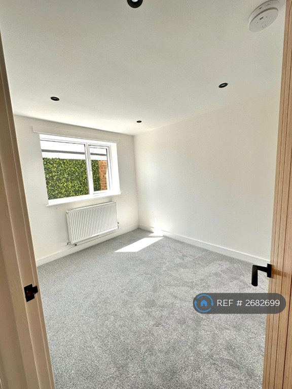 3 bedroom house in Yew Tree Road, St. Marys Bay, Romney Marsh, TN29 (3 bed) (#2682699)