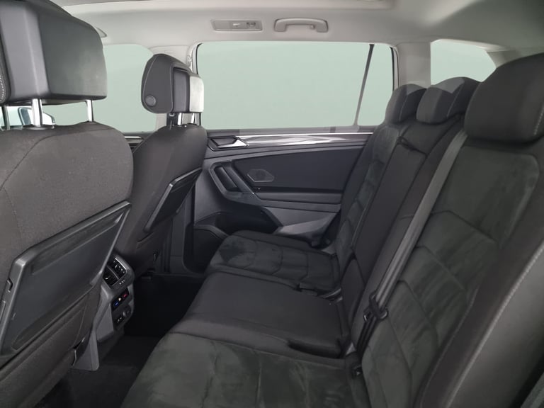 2018 Volkswagen Tiguan Allspace 2.0 TDI SEL SUV 5dr Diesel DSG 4Motion Euro 6 (s/s) (150 ps) - CA...