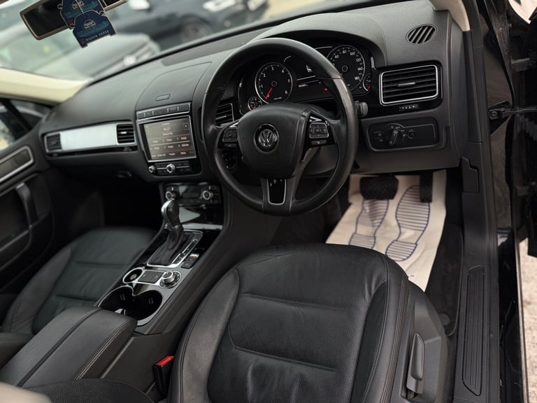 2015 Volkswagen Touareg 3.0 TDI V6 BlueMotion Tech Escape SUV 5dr Diesel