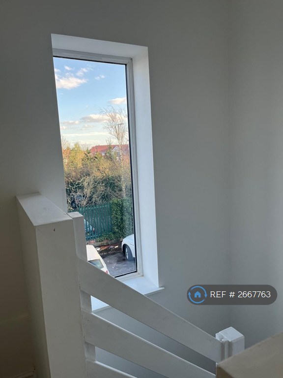 2 bedroom flat in Studley, B807hj, B80 (2 bed) (#2667763)
