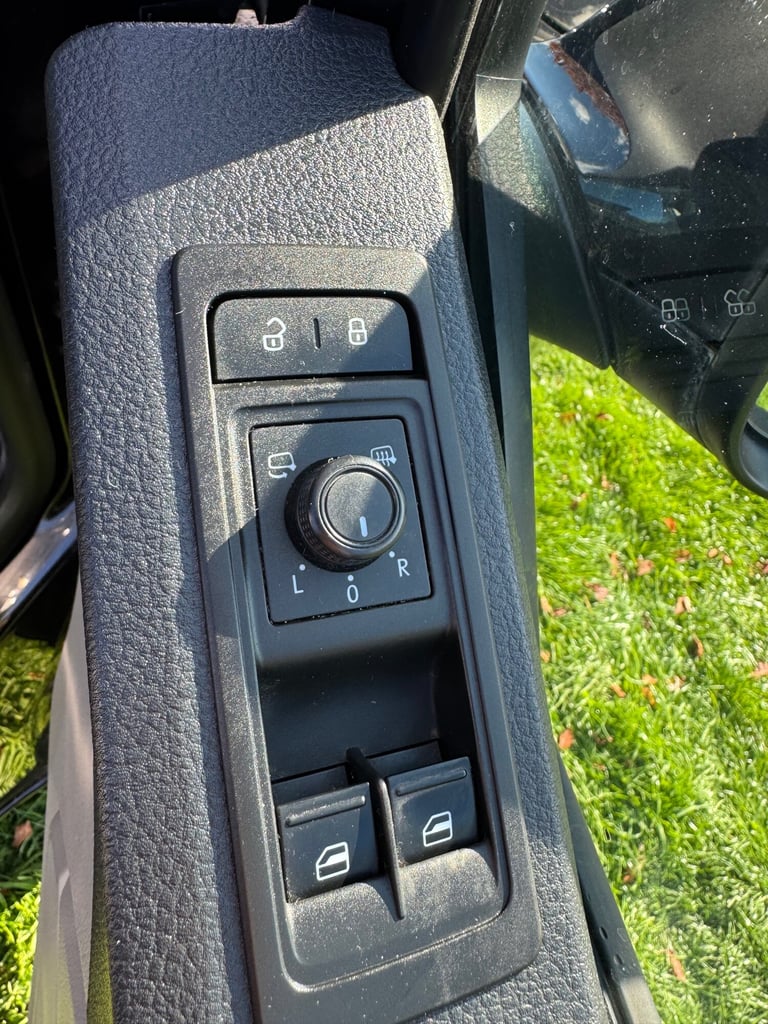 2018 Volkswagen Transporter 2.0 TDI BMT 150 Highline Kombi Van DSG WINDOW VAN Diesel Automatic