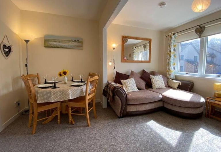 2 Bedroom Flat, Inshes Wood - Short Term Let