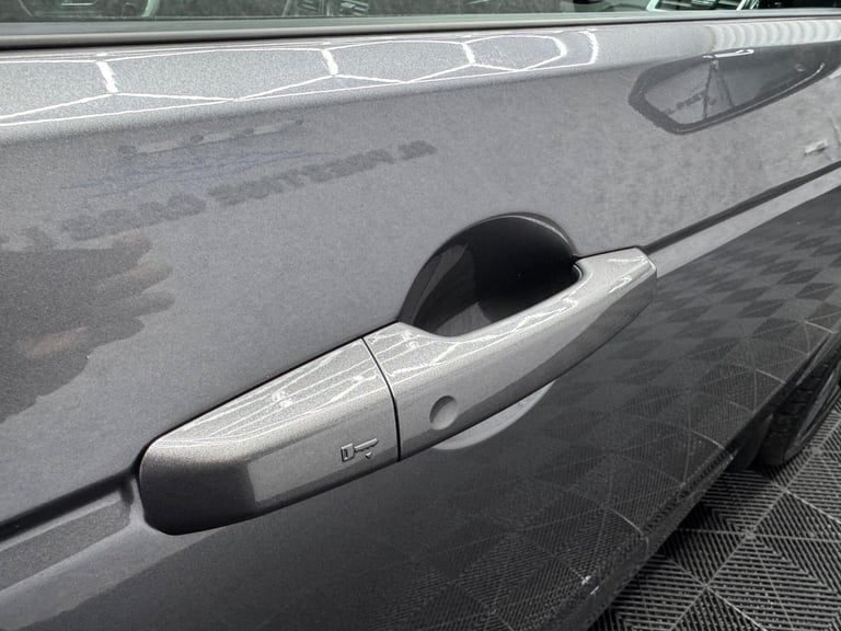 2017 Land Rover Discovery Sport 2.0 TD4 HSE Dynamic Lux Auto 4WD Euro 6 (s/s) 5dr ESTATE Diesel A...