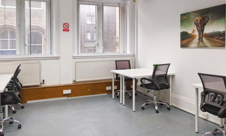 PRIVATE OFFICE SPACE, BEAUTY ROOMS, CREATIVE SPACE & HOT DESKS – HUDDERSFIELD TOWN CENTRE