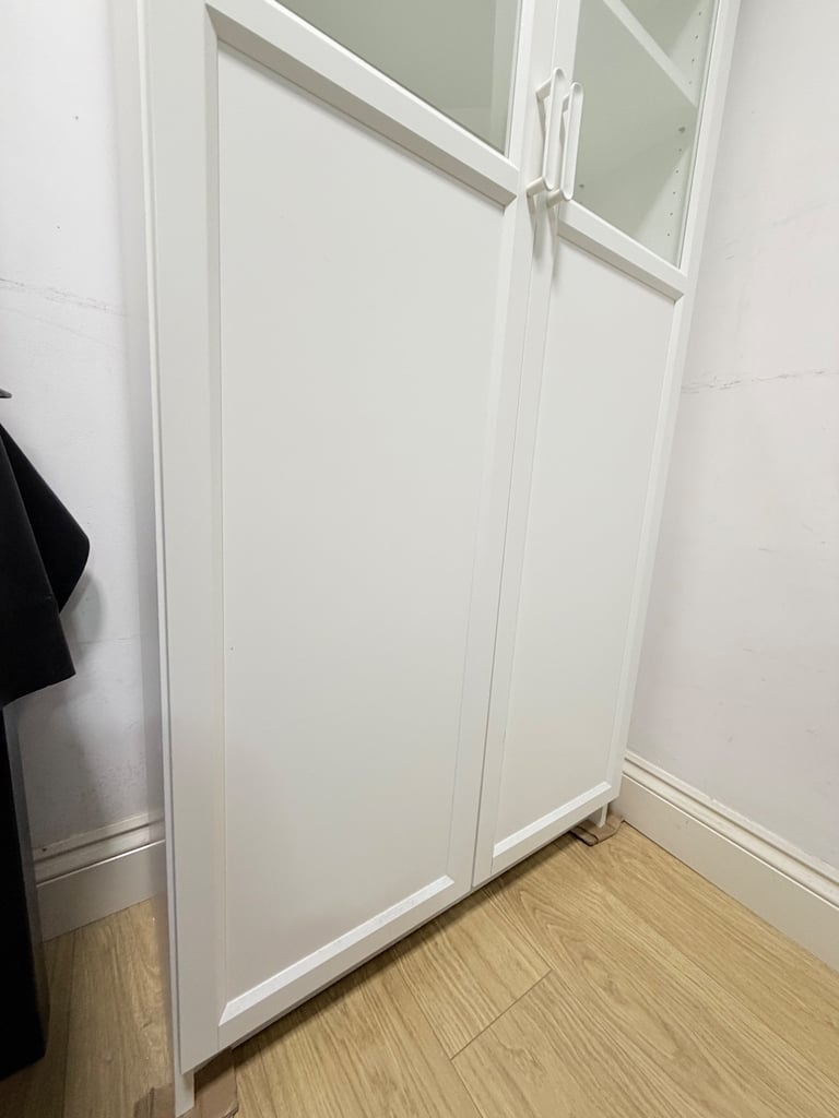 IKEA BILLY / OXBERG Bookcase with panel/glass doors, white, 80x30x202cm