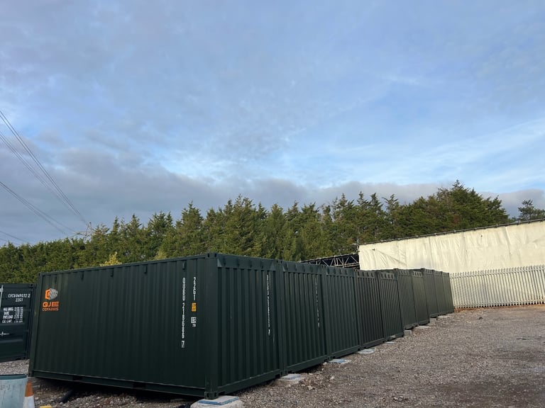  20ft storage containers available to rent short and long term in Bristol 