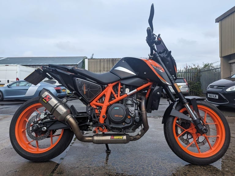 2016 16 KTM DUKE 690 R 16 MY AKRAPOVIC EXHAUST LC4 NAKED ROADSTER 690R SPEC