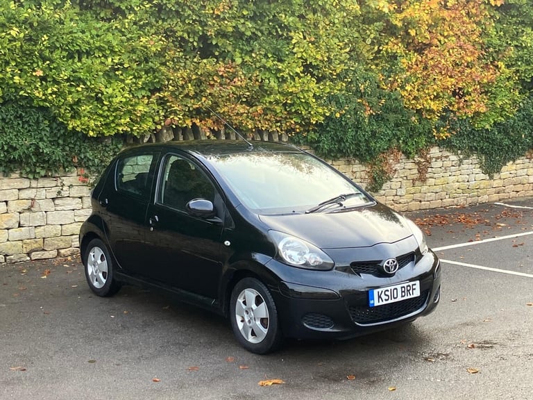 2010 Toyota AYGO 1.0 VVT-i Black 5dr HATCHBACK Petrol Manual