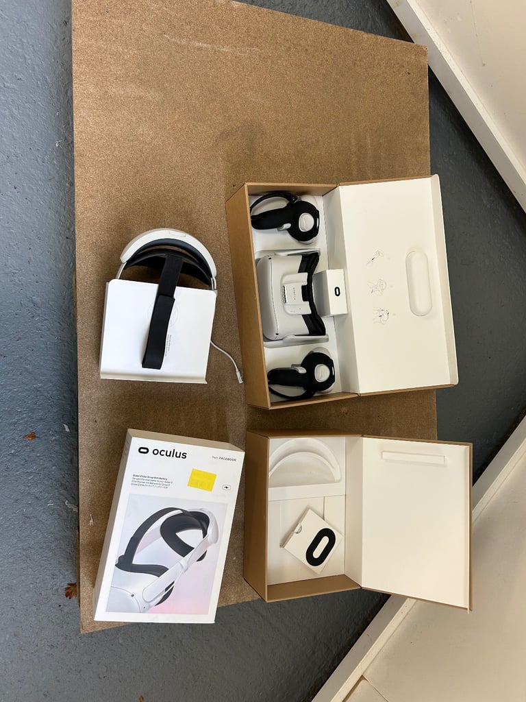 image for Quest 2 Oculus OG VR HMD Meta with Extras