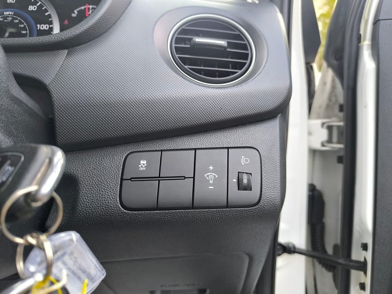 2018 Hyundai i10 1.0 Petrol Manual GO! SE Hatchback 5dr 2 Keys Euro 6 ULEZ Free HATCHBACK Petrol ...