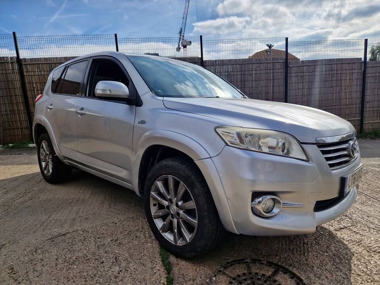 🚙 Toyota RAV4 SR – 2.2 Diesel 4x4 | Automatic | MOT July 2026 | Reliable SUV