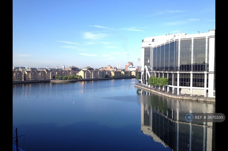 2 bedroom flat in Selsdon Way, London, E14 (2 bed) (#2670330)