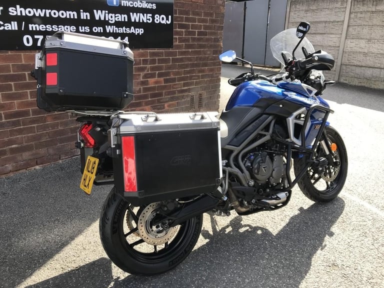 Triumph Tiger 800 XRX Low 18reg 13573m FSH 3part luggage and more