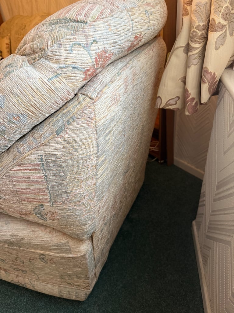 3-Piece Sofa Suite - one 3-Seater Sofa and two single Recliners