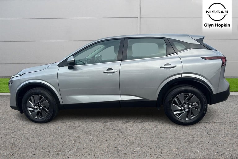 2022 Nissan Qashqai 1.3 DiG-T MH 158 Acenta Premium 5dr Xtronic Hatchback Petrol Automatic