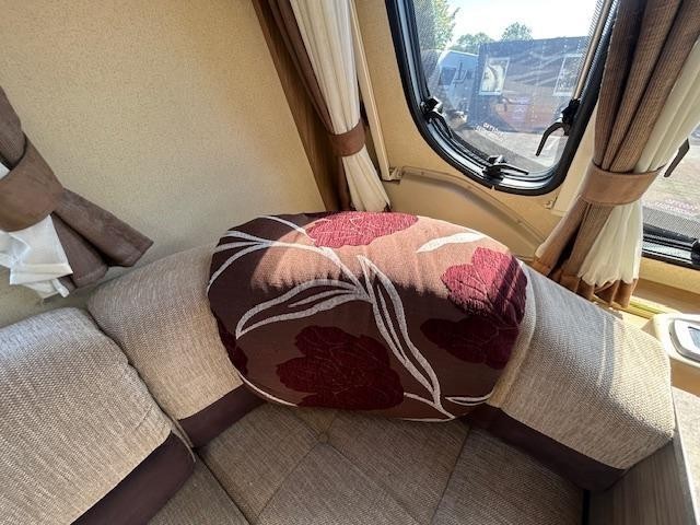 2012 STERLING DIAMOND ELITE COMPACT TOURING CARAVAN