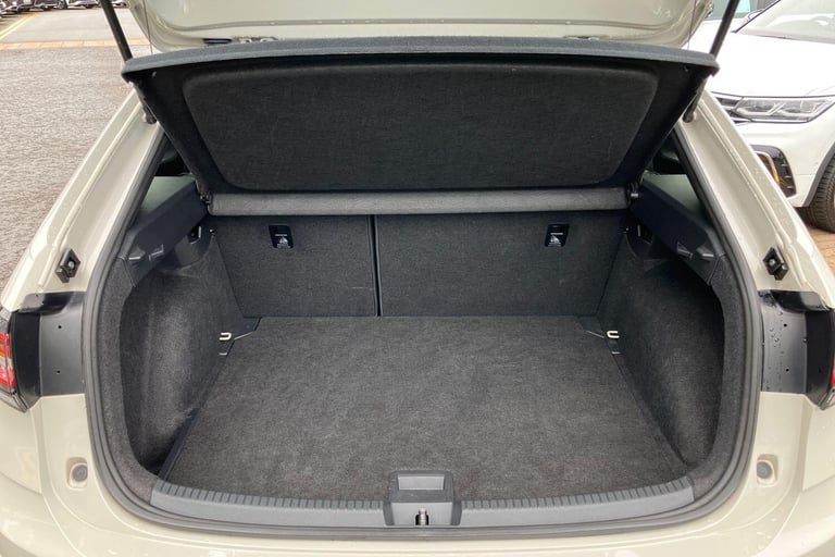  Volkswagen Taigo R-Line 1.0 TSI 110PS 6-speed Manual 5 Door Petrol Manual