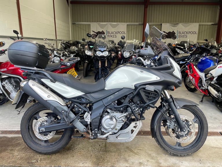 2013 - SUZUKI 650 AL2 - V STROM 650 - ONLY 14K MILES - DL650 - FSH - ABS