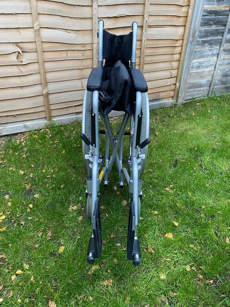 Drive Enigma Self-Propelled Lightweight Aluminium Wheelchair VGC 