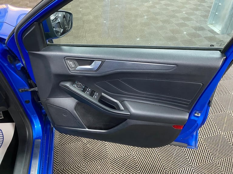 2019 Ford Focus 1.5T EcoBoost ST-Line X Euro 6 (s/s) 5dr HATCHBACK Petrol Manual