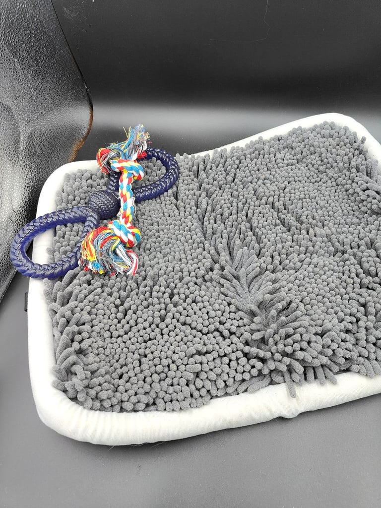 Snuffle mat for dogs