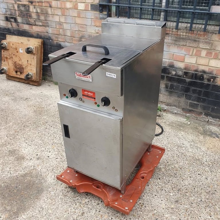 image for Valentine Fryer V2200T-Three Phase Turbo 23 KW Electric Chips Fryer-Refubished 04/11