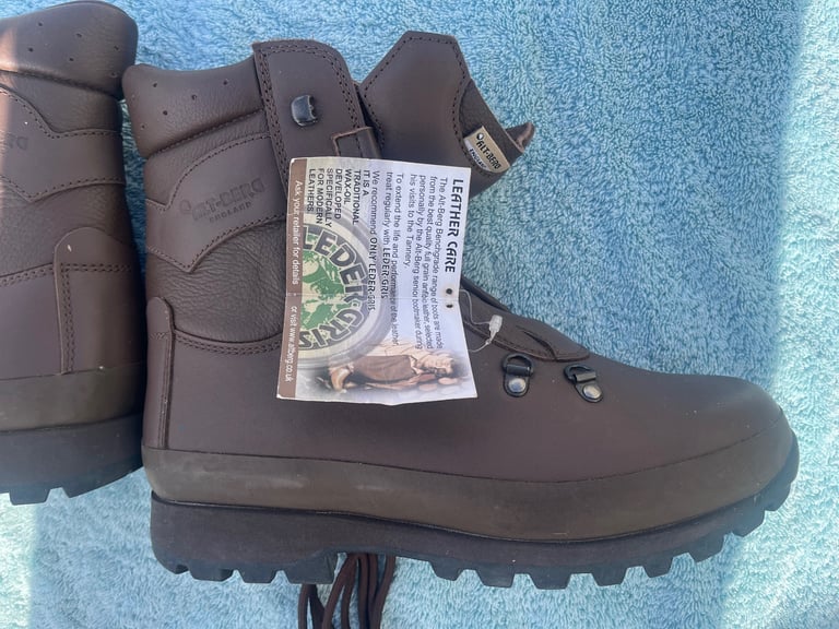 ALTBERG DEFENDER BOOTS COMBAT HIGH LIABILITY BROWN LADIES size 7