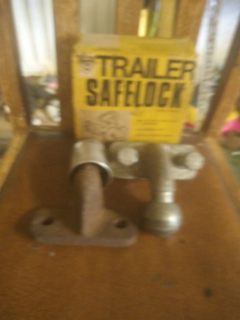 Towing equipment 