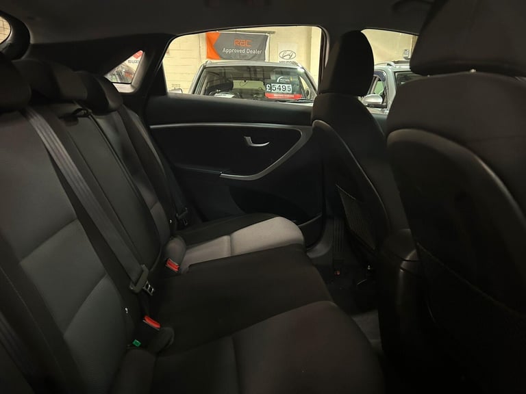 2016 Hyundai i30 1.6 CRDi Blue Drive SE 5dr HATCHBACK DIESEL Manual