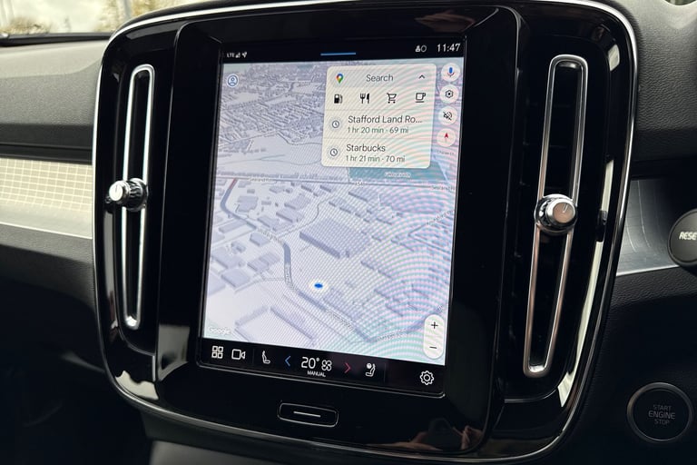 2023 Volvo XC40 2.0 B3 MHEV Plus DCT Auto Euro 6 (s/s) 5dr SUV PETROL Automatic