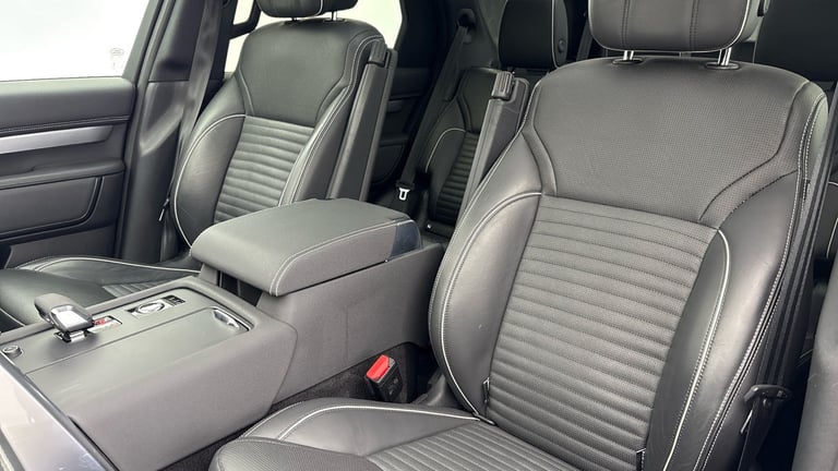 2021 Land Rover Discovery 3.0 D300 MHEV R-Dynamic HSE SUV 5dr Diesel Auto 4WD Euro 6 (s/s) (300 p...