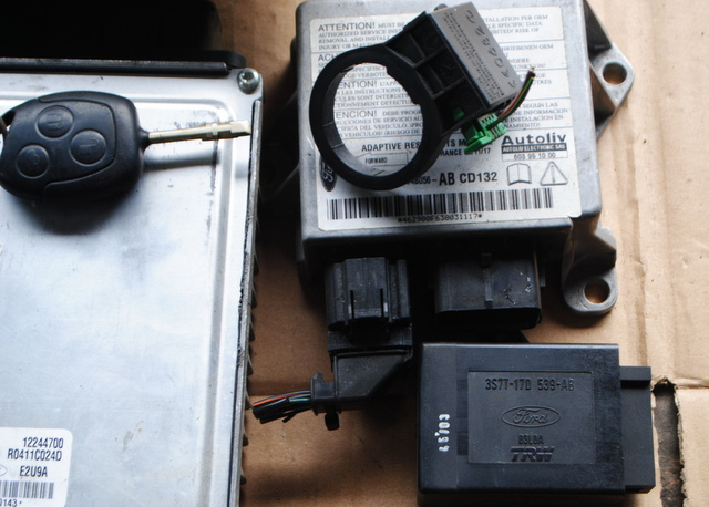 2006 FORD MONDEO MK3 2.0 TDCI ENGINE ECU KIT 4S71-12A650-JB 