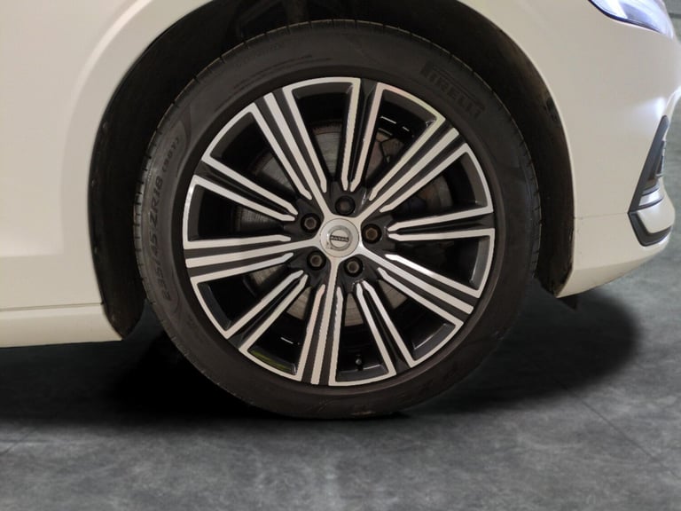 2019 Volvo V60 2.0 T5 Inscription 5dr Auto ESTATE PETROL Automatic