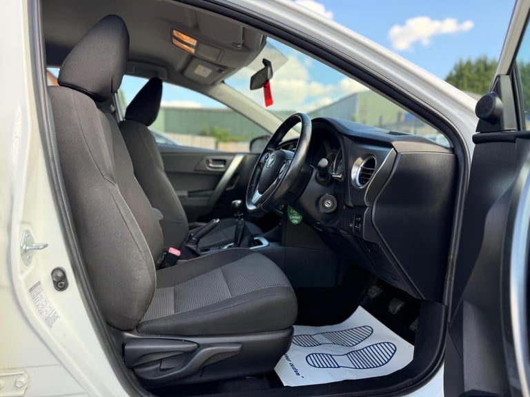 2014 Toyota Auris 1.6 V-Matic Icon Euro 5 5dr HATCHBACK Petrol Manual