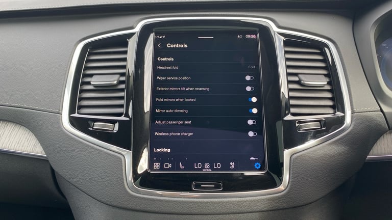 2024 Volvo XC90 2.0 T8 PHEV Ultra Dark 5dr AWD Geartronic Estate Estate Hybrid Automatic