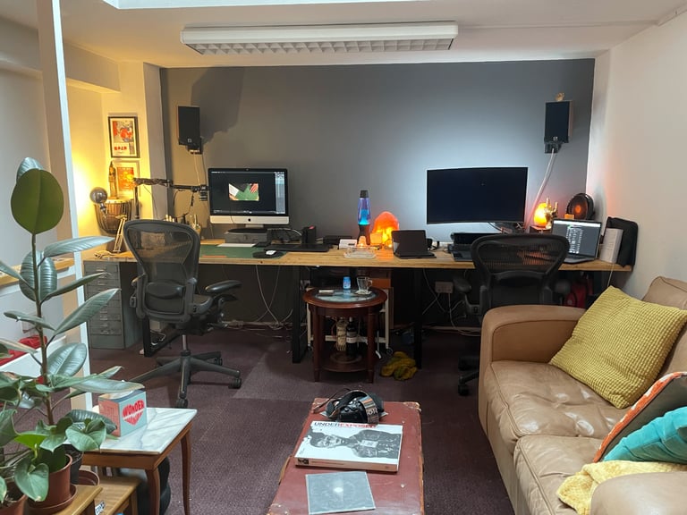 Work Space, Office, Artist Studio, Creative, Finsbury Park. ONE MONTH FREE RENT -  No VAT on rent