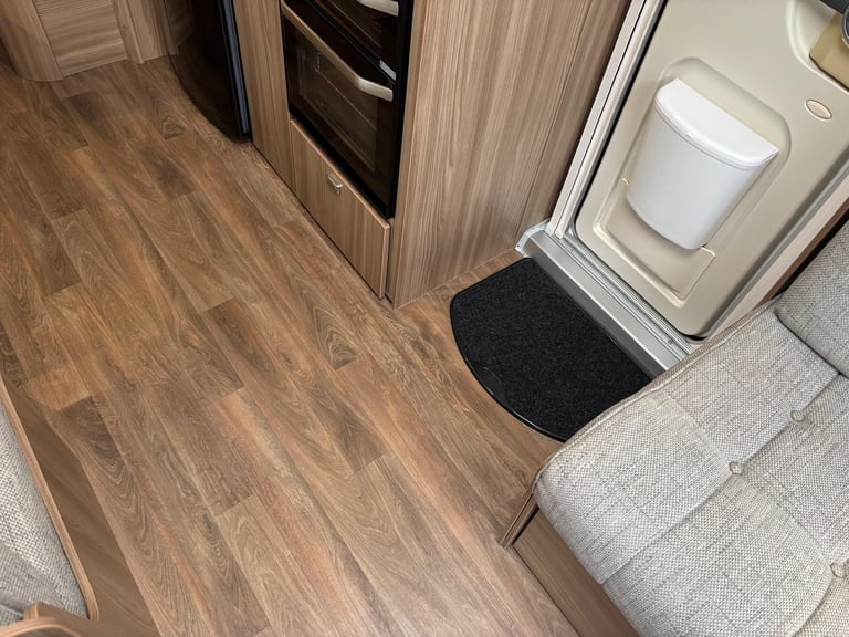 2016 SPRITE QUATTRO EW, 6 BERTH CARAVAN WITH L-SHAPED LOUNGE ...........NOW SOLD