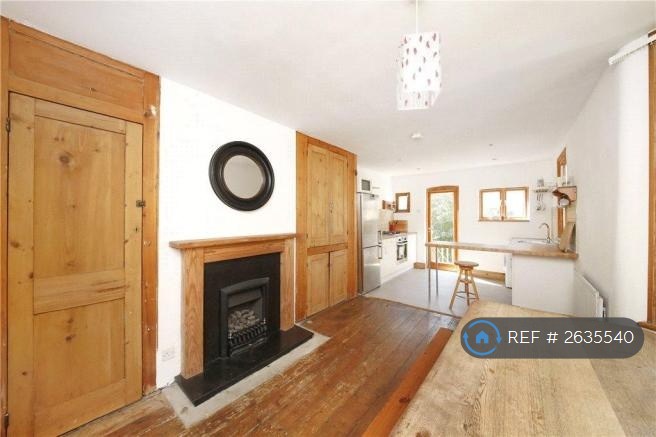 image for 3 bedroom flat in Hubert Grove, London, SW9 (3 bed) (#2635540)