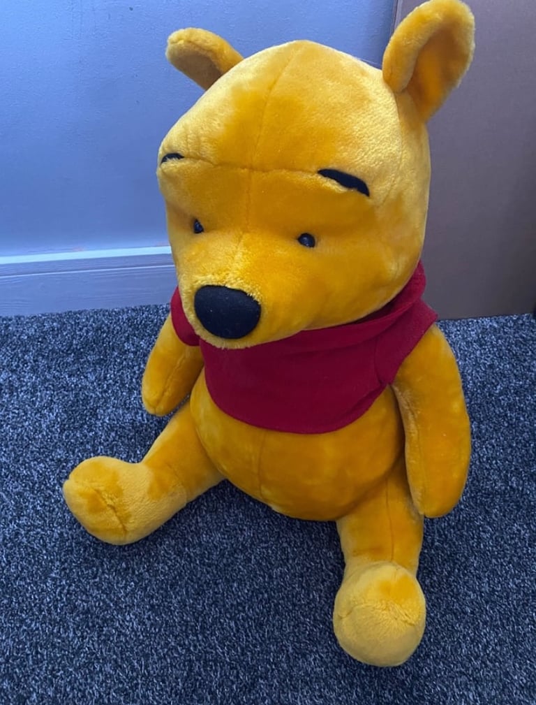 Large Winnie the Pooh plush soft toy teddy. Great condition 