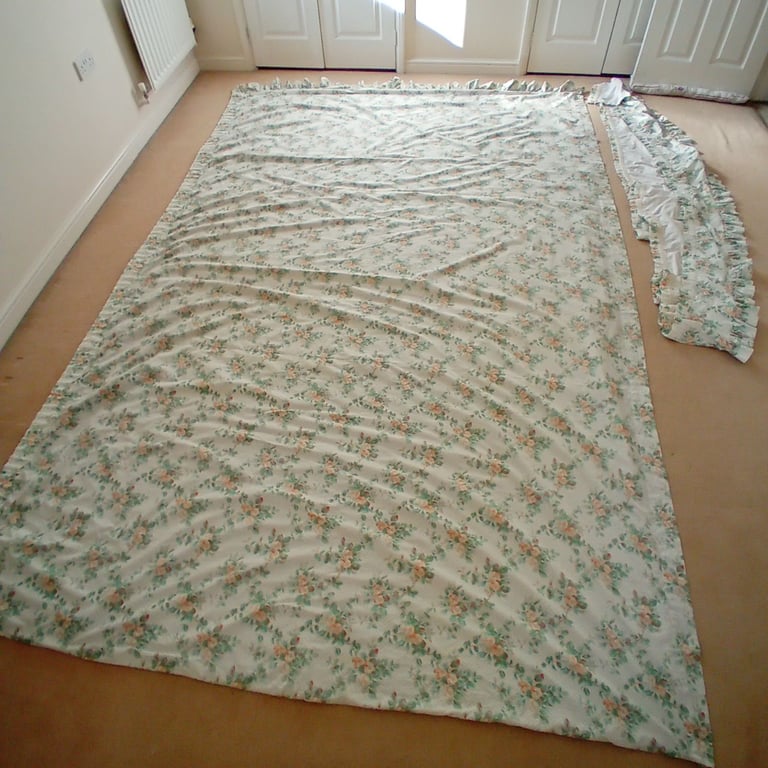 Vintage Laura Ashley 6.5m Louise floral curtains, Pelmet & tie backs