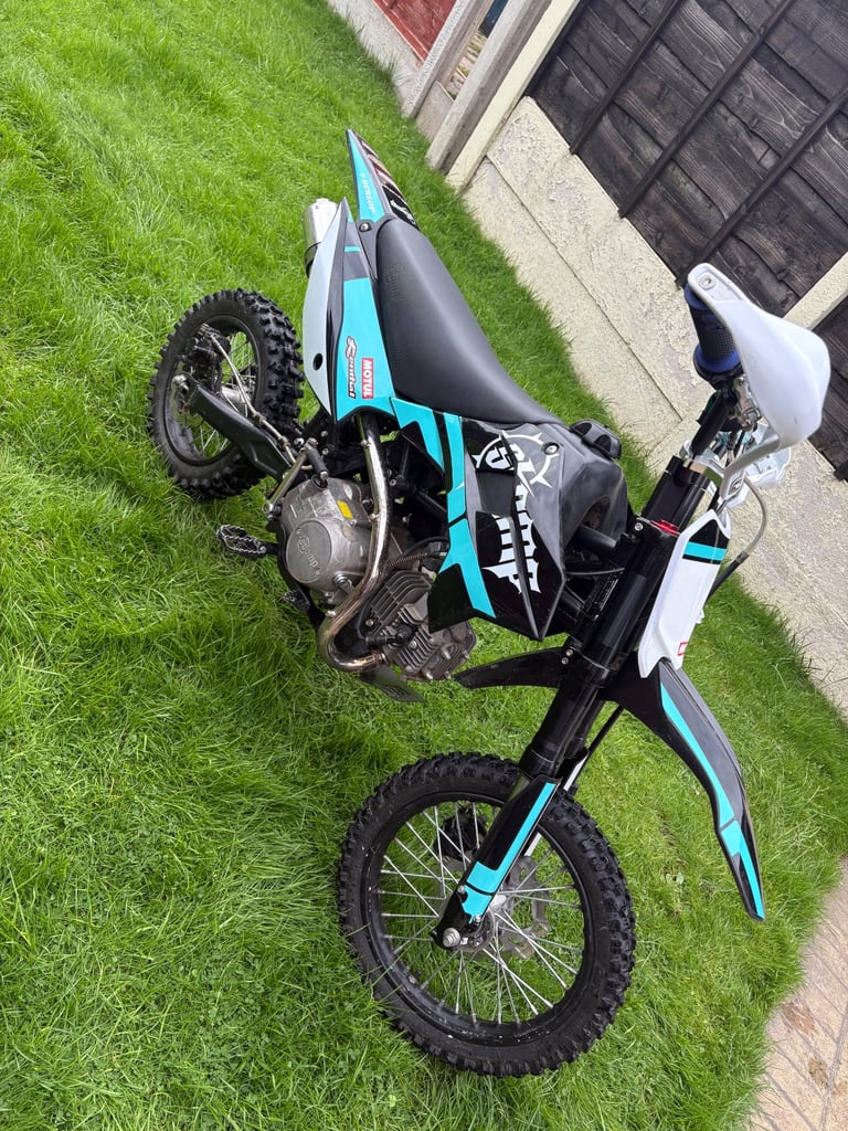 Stomp 125cc Pit Bike