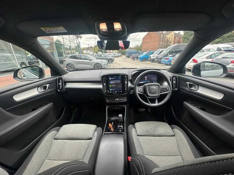 2023 Volvo XC40 2.0 B3P Plus Dark 5dr Auto Automatic SUV Hybrid Automatic