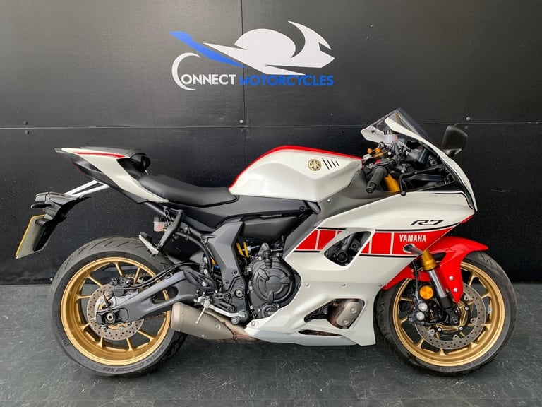 image for YAMAHA YZF R7 60TH ANNIVERSARY 2022 VERY LOW MILEAGE 1 OWNER HPI CLEAR 