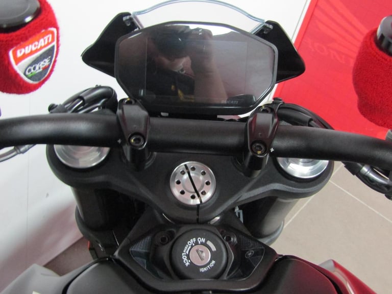 2022 Ducati Monster Plus 937