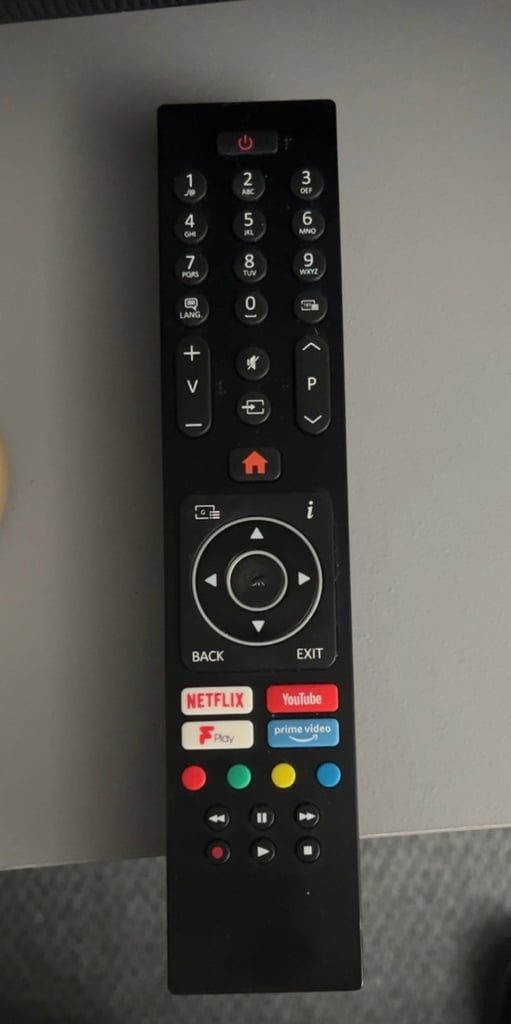 Techwood 50 Inch Smart Tv with remote - includes Freeview and built in apps