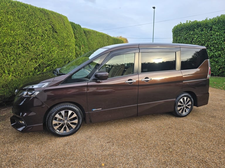 NISSAN SERENA 2.0 S-HYBRID Highway Star V - AUTOMATIC - 8 SEATER - 5DR - 2018