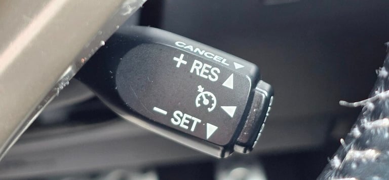 2013 Lexus RX 3.5 450h V6 F Sport SUV 5dr Petrol Hybrid CVT 4WD Euro 5 (s/s) (299 ps) ESTATE Hybr...