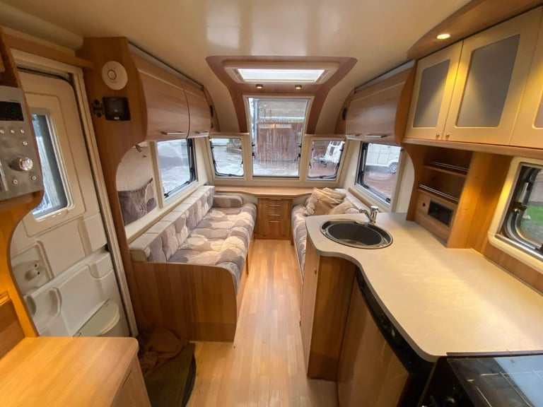 2015 Bailey Pegasus Verona GT65 4 Berth Fixed bed Caravan - B008