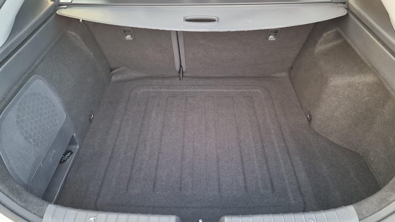 2019 Hyundai IONIQ 1.6 h-GDi Premium SE DCT Euro 6 (s/s) 5dr HATCHBACK Petrol/Electric Hybrid Aut...